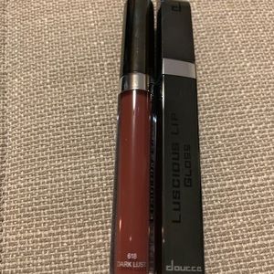 Doucce luscious lip stain